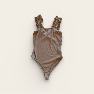 Lizard Thicket how very loved women’s size large ribbed ruffle tank bodysuit